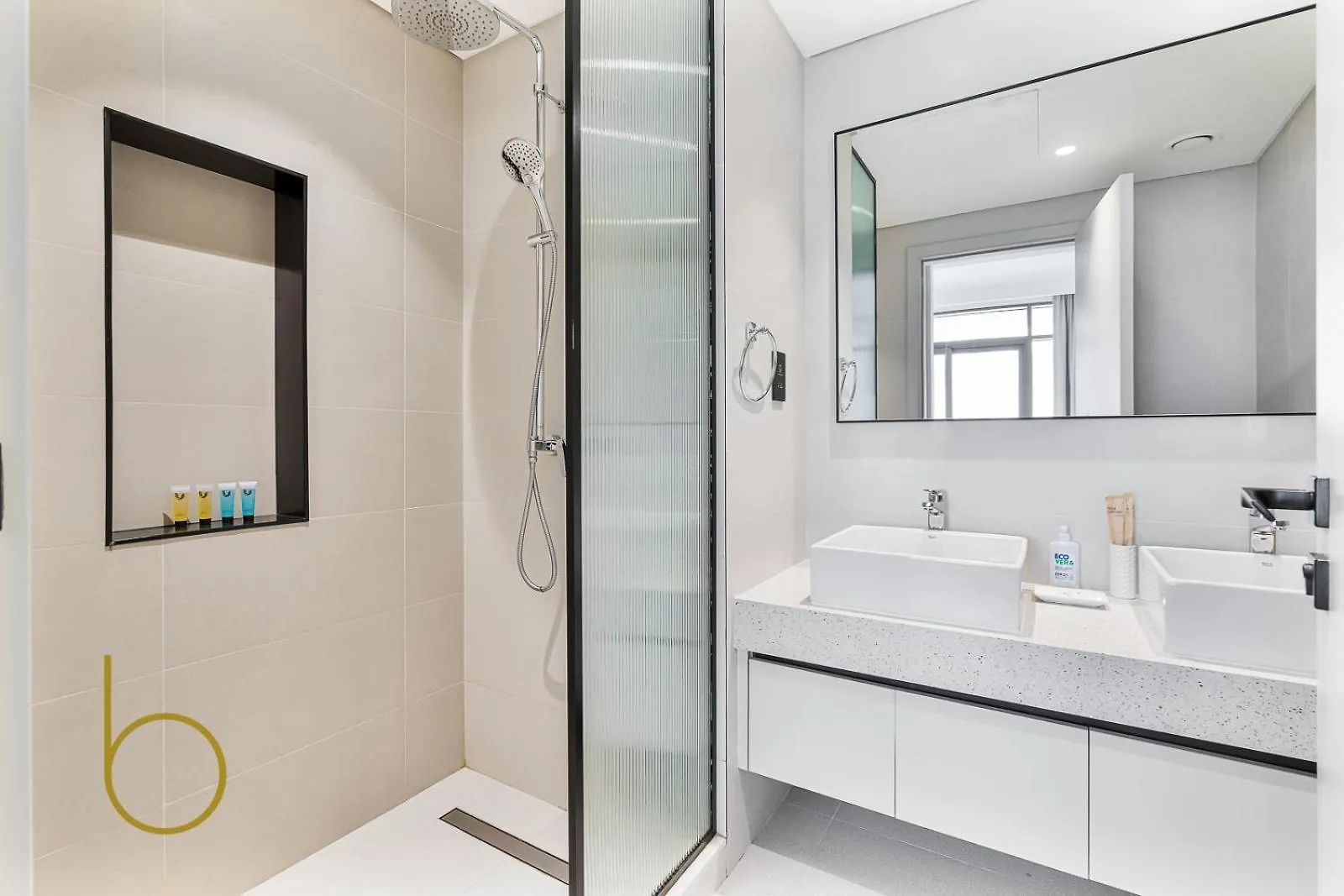 Apartment Bookable - 2 Bedroom Marina In Vista Emaar Beachfront Dubai